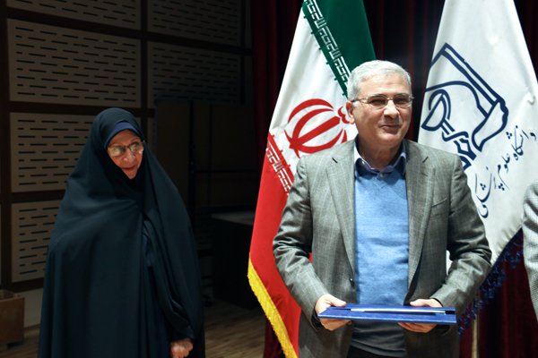 دکتر جعفری در گذر زمان 